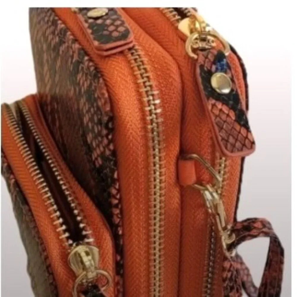 NWOT Urban Expressions Women's Vegan Leather Crossbody Bag